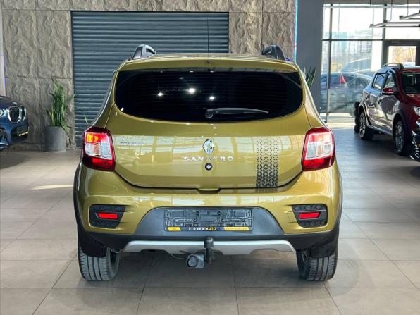 Renault Sandero II с пробегом 2017 года, цена 1 235 000 рублей, 89100 км, хэтчбек, Автокод Объявления