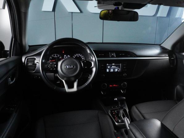 Kia Rio IV Рестайлинг с пробегом 2021 года, цена 1 679 000 рублей, 88550 км, седан, Автокод Объявления