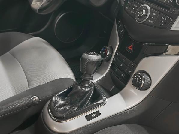 Chevrolet Cruze I Рестайлинг с пробегом 2013 года, цена 699 000 рублей, 122882 км, седан, Автокод Объявления