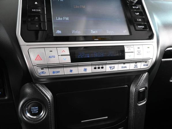 Toyota Land Cruiser Prado 150 Series Рестайлинг 2 с пробегом 2019 года, цена 4 699 000 рублей, 195906 км, внедорожник, Автокод Объявления