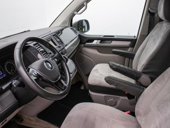 Volkswagen Multivan T6 с пробегом 2015 года, цена 2 870 000 рублей, 330627 км, минивэн, Автокод Объявления