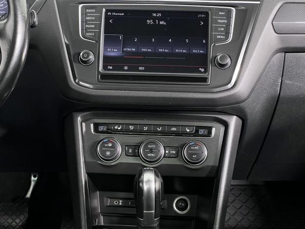 Volkswagen Tiguan II с пробегом 2016 года, цена 2 370 000 рублей, 149700 км, внедорожник, Автокод Объявления