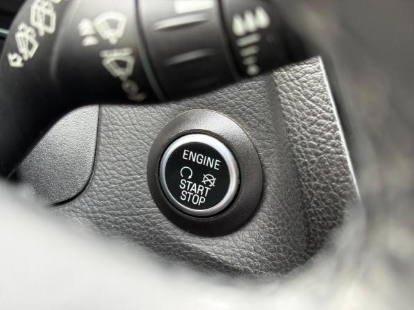 Ford Focus III Рестайлинг с пробегом 2016 года, цена 1 075 000 рублей, 153189 км, хэтчбек, Автокод Объявления