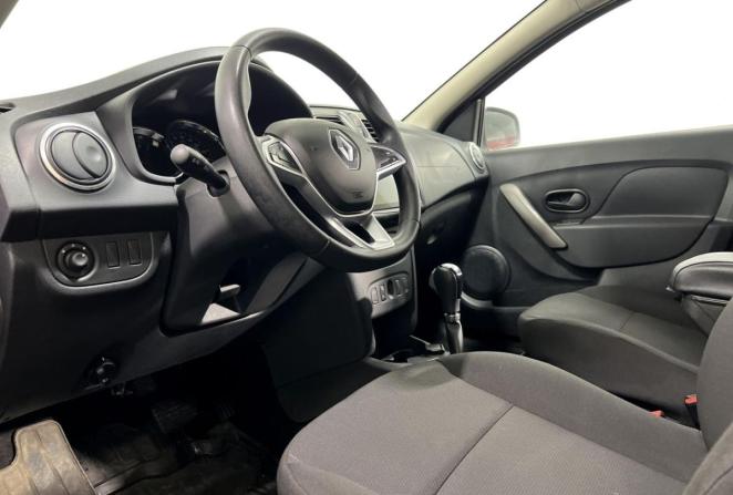 Renault Sandero II с пробегом 2018 года, цена 1 000 000 рублей, 113517 км, хэтчбек, Автокод Объявления