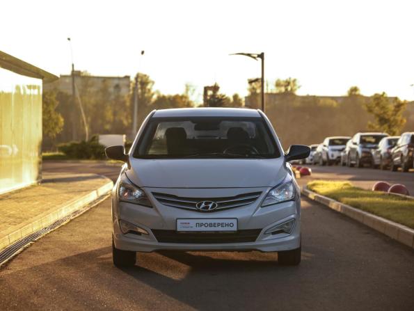 Hyundai Solaris I Рестайлинг с пробегом 2015 года, цена 889 777 рублей, 222000 км, седан, Автокод Объявления