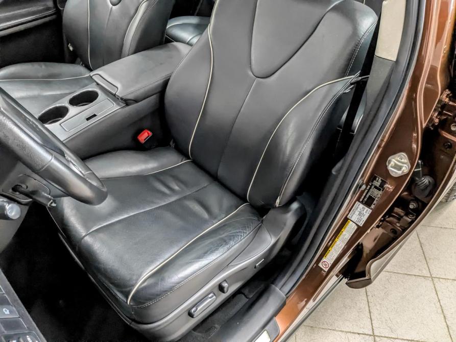 Toyota Venza I Рестайлинг Москва  - изображение 20