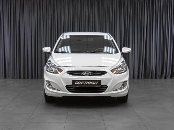 Hyundai Solaris I с пробегом 2013 года, цена 859 000 рублей, 205276 км, седан, Автокод Объявления