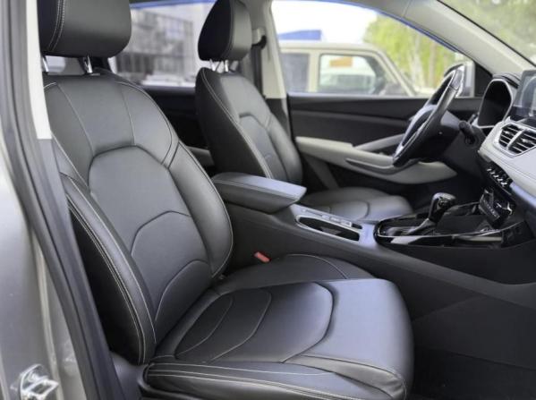 Chevrolet Captiva II с пробегом 2022 года, цена 1 869 000 рублей, 27400 км, внедорожник, Автокод Объявления