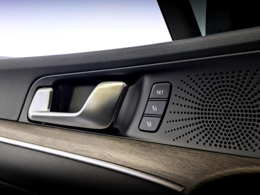 Kia K5 III Санкт-Петербург  - изображение 30