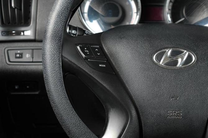 Hyundai Sonata VI (YF) с пробегом 2010 года, цена 949 000 рублей, 206000 км, седан, Автокод Объявления