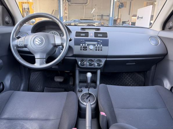 Suzuki Swift III с пробегом 2008 года, цена 650 000 рублей, 73621 км, хэтчбек, Автокод Объявления