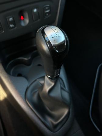 Renault Sandero II Рестайлинг с пробегом 2019 года, цена 1 280 000 рублей, 71222 км, хэтчбек, Автокод Объявления