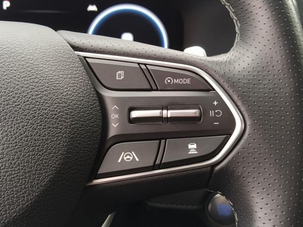 Hyundai Santa Fe IV Рестайлинг с пробегом 2023 года, цена 3 889 000 рублей, 78312 км, внедорожник, Автокод Объявления