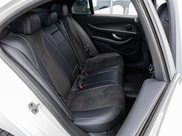 Mercedes-Benz E-Класс V (W213 S213 C238) Рестайлинг с пробегом 2021 года, цена 4 200 000 рублей, 254945 км, седан, Автокод Объявления