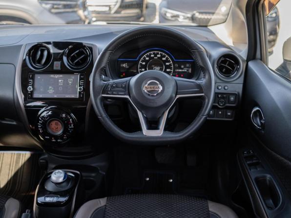 Nissan Note II Рестайлинг с пробегом 2017 года, цена 1 499 000 рублей, 99953 км, хэтчбек, Автокод Объявления