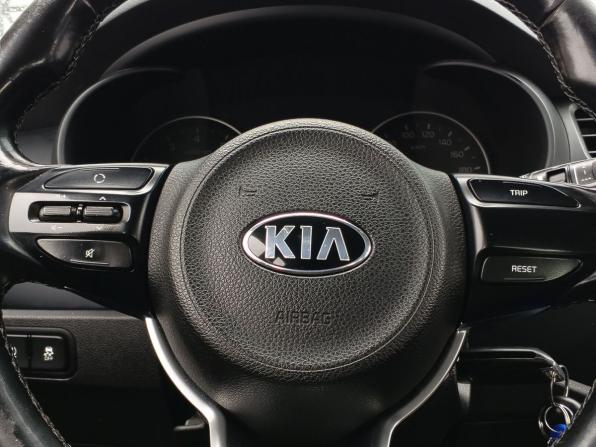 Kia Rio IV с пробегом 2017 года, цена 1 099 000 рублей, 263676 км, седан, Автокод Объявления