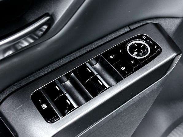 Toyota RAV4 VI (XA60) с пробегом 2025 года, цена 4 099 000 рублей, 15 км, внедорожник, Автокод Объявления