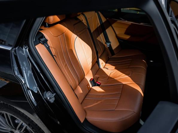 BMW 5 серии VII (G30/G31/G38) с пробегом 2019 года, цена 5 500 000 рублей, 63050 км, универсал, Автокод Объявления