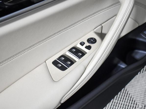 BMW 5 серии VII (G30/G31/G38) Рестайлинг с пробегом 2021 года, цена 4 390 000 рублей, 45689 км, седан, Автокод Объявления
