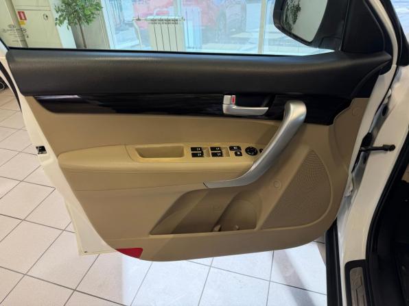 Kia Sorento II с пробегом 2011 года, цена 1 360 000 рублей, 169000 км, внедорожник, Автокод Объявления