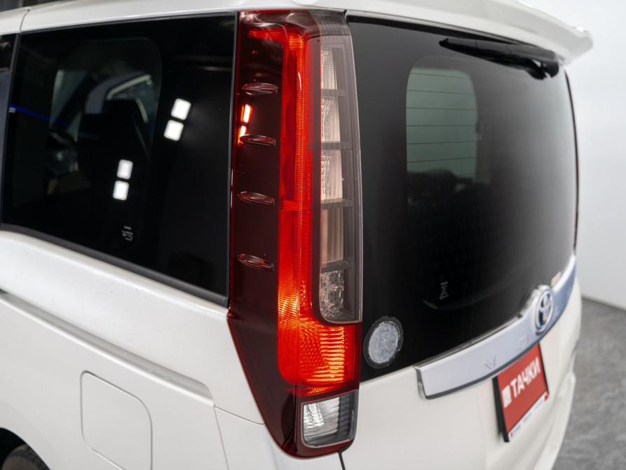 Toyota Noah III (R80) Иркутск  - изображение 24