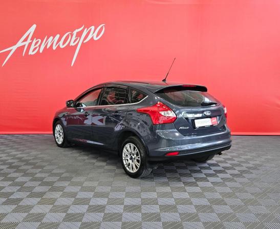Ford Focus III с пробегом 2013 года, цена 675 000 рублей, 205798 км, хэтчбек, Автокод Объявления