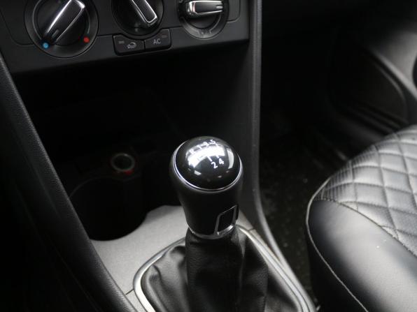 Volkswagen Polo V с пробегом 2014 года, цена 630 000 рублей, 143849 км, седан, Автокод Объявления