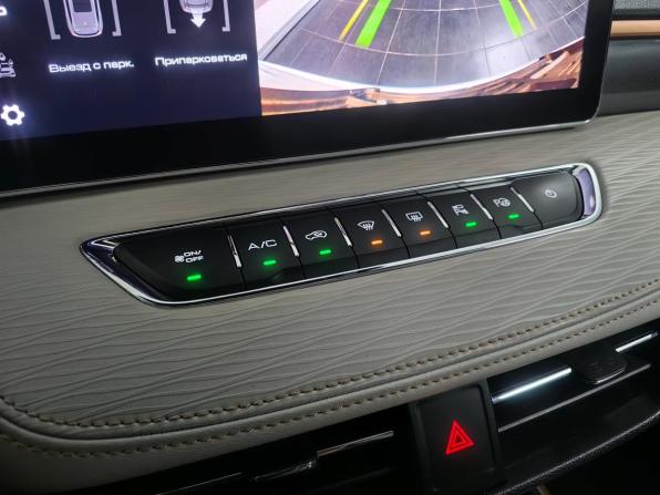 Haval Jolion I Рестайлинг с пробегом 2024 года, цена 2 099 000 рублей, 38161 км, внедорожник, Автокод Объявления