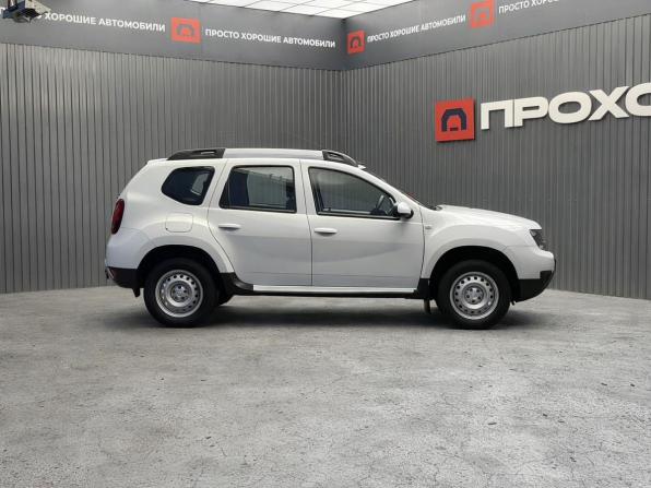 Renault Duster I Рестайлинг с пробегом 2017 года, цена 997 000 рублей, 227424 км, внедорожник, Автокод Объявления