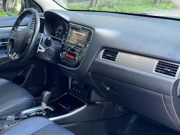 Mitsubishi Outlander III Рестайлинг 3 с пробегом 2020 года, цена 2 099 000 рублей, 131094 км, внедорожник, Автокод Объявления