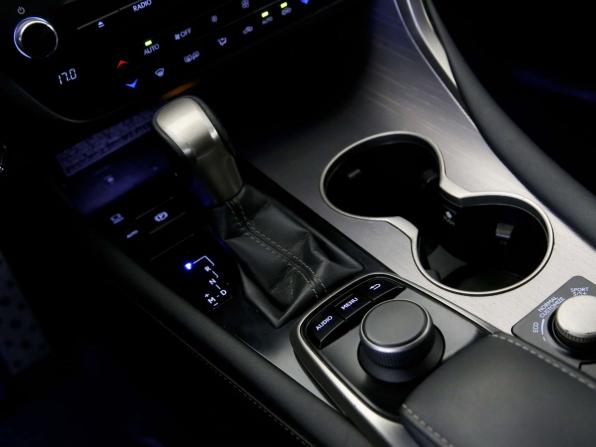 Lexus RX IV с пробегом 2017 года, цена 2 990 000 рублей, 192257 км, внедорожник, Автокод Объявления