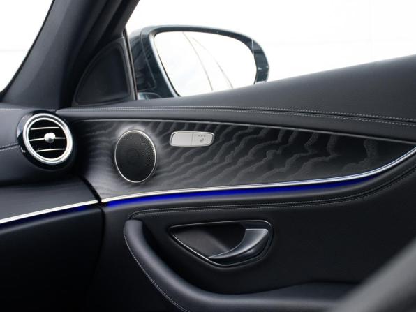 Mercedes-Benz E-Класс V (W213 S213 C238) Рестайлинг с пробегом 2022 года, цена 4 590 000 рублей, 54959 км, седан, Автокод Объявления
