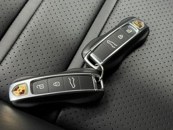 Porsche Cayenne III с пробегом 2022 года, цена 11 990 000 рублей, 26755 км, внедорожник, Автокод Объявления