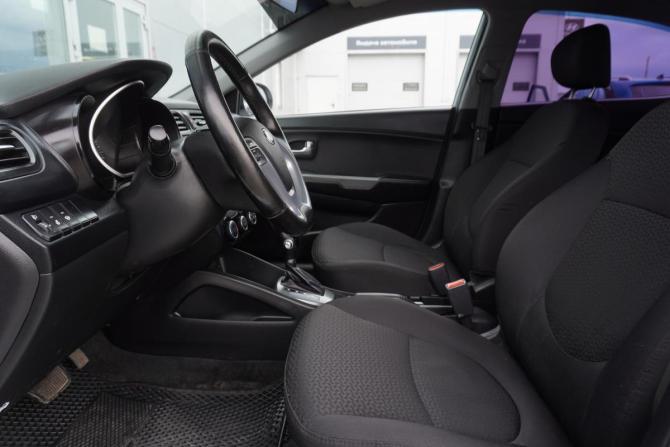 Kia Rio III Рестайлинг с пробегом 2015 года, цена 985 000 рублей, 169133 км, седан, Автокод Объявления