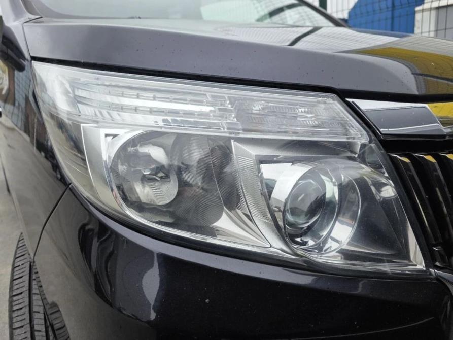 Toyota Voxy III (R80) Челябинск  - изображение 14