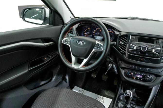 Lada (ВАЗ) Vesta I с пробегом 2018 года, цена 914 000 рублей, 57383 км, седан, Автокод Объявления
