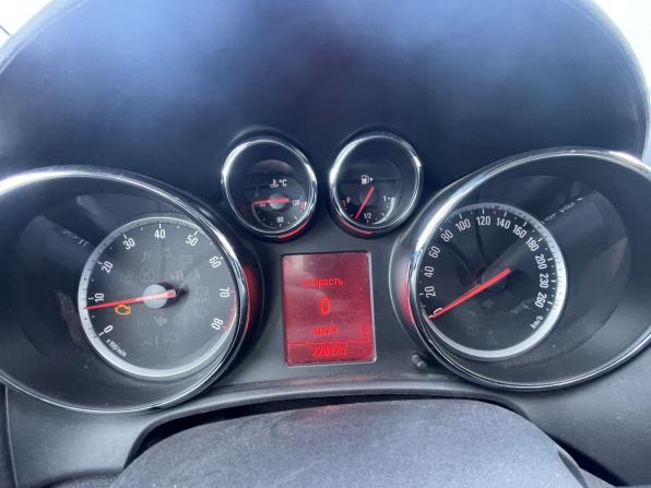 Opel Astra J с пробегом 2011 года, цена 600 000 рублей, 220275 км, хэтчбек, Автокод Объявления