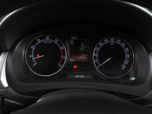 Skoda Rapid I Рестайлинг с пробегом 2018 года, цена 1 147 000 рублей, 118220 км, лифтбек, Автокод Объявления
