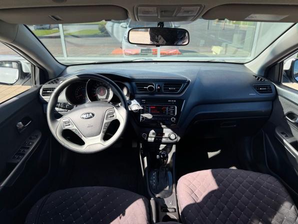 Kia Rio III Рестайлинг с пробегом 2016 года, цена 1 090 000 рублей, 201295 км, седан, Автокод Объявления