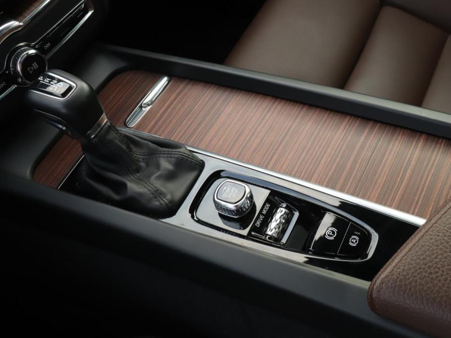 Volvo XC60 II Москва  - изображение 19