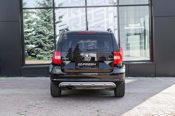 Skoda Yeti I Рестайлинг с пробегом 2015 года, цена 999 000 рублей, 202590 км, внедорожник, Автокод Объявления