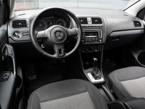 Volkswagen Polo V с пробегом 2015 года, цена 850 000 рублей, 214878 км, седан, Автокод Объявления