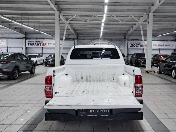 Toyota Hilux VII Рестайлинг с пробегом 2014 года, цена 1 830 000 рублей, 267368 км, offers.body_type.unknown, Автокод Объявления