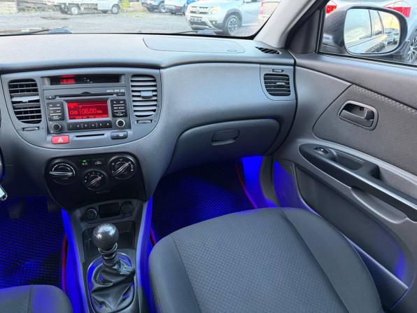Kia Rio II Рестайлинг с пробегом 2010 года, цена 445 000 рублей, 242119 км, седан, Автокод Объявления