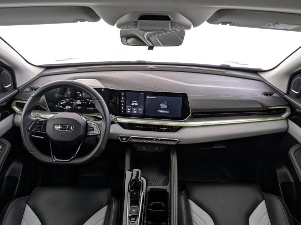 Geely Coolray I Рестайлинг с пробегом 2023 года, цена 1 999 000 рублей, 18481 км, внедорожник, Автокод Объявления
