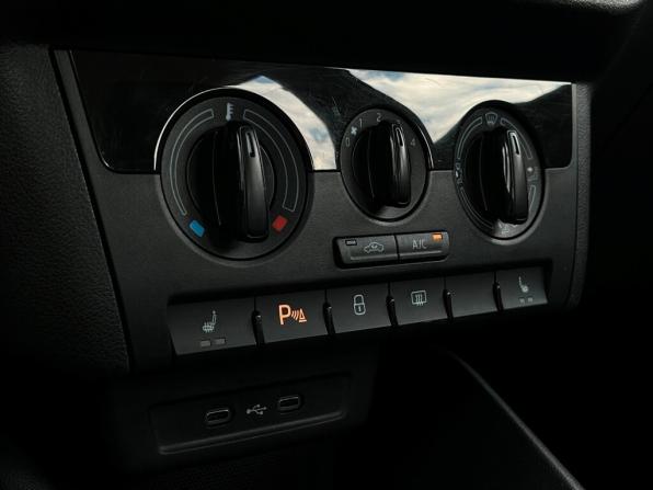 Volkswagen Polo VI с пробегом 2022 года, цена 1 655 400 рублей, 65978 км, лифтбек, Автокод Объявления