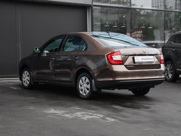 Skoda Rapid I Рестайлинг с пробегом 2018 года, цена 699 000 рублей, 447684 км, лифтбек, Автокод Объявления