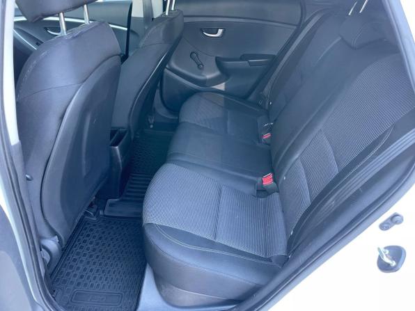Hyundai i30 II Рестайлинг с пробегом 2015 года, цена 1 327 000 рублей, 101100 км, хэтчбек, Автокод Объявления