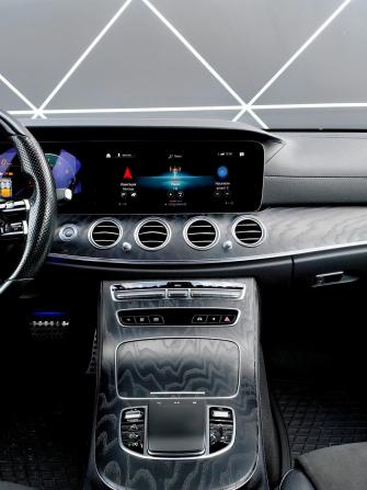 Mercedes-Benz E-Класс V (W213 S213 C238) Рестайлинг с пробегом 2020 года, цена 4 044 000 рублей, 80678 км, седан, Автокод Объявления