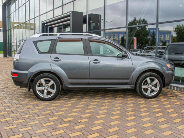 Mitsubishi Outlander II Рестайлинг с пробегом 2010 года, цена 835 000 рублей, 273000 км, внедорожник, Автокод Объявления